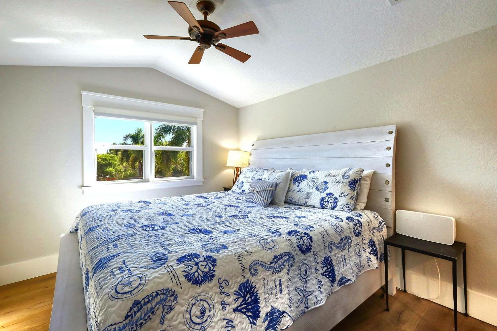 Bikinis And Martinis Waterfront Canal Villa Anna Maria Exterior photo