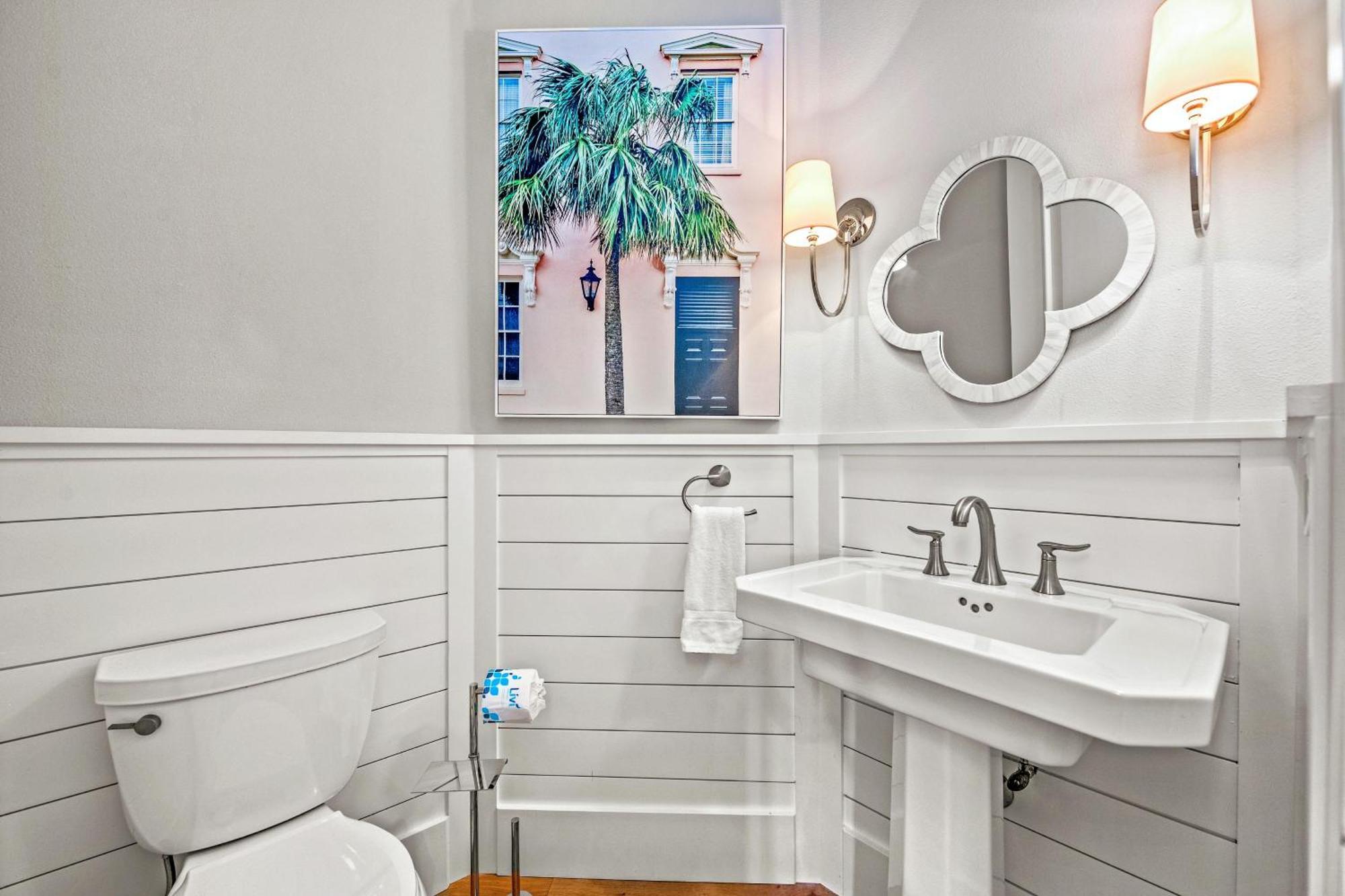 Bikinis And Martinis Waterfront Canal Villa Anna Maria Exterior photo